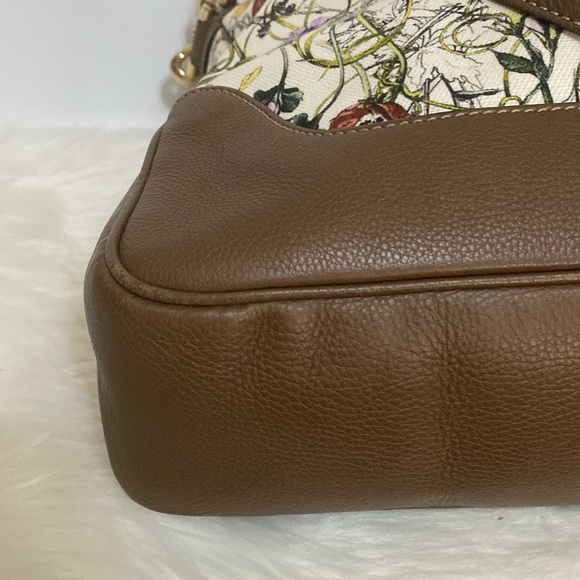 Gucci Bamboo White Floral Canvas Two Way Tote Bag - Picture 10 of 17